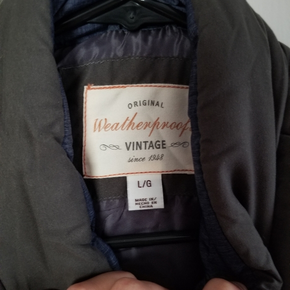 Weatherproof vest - Picture 2 of 3